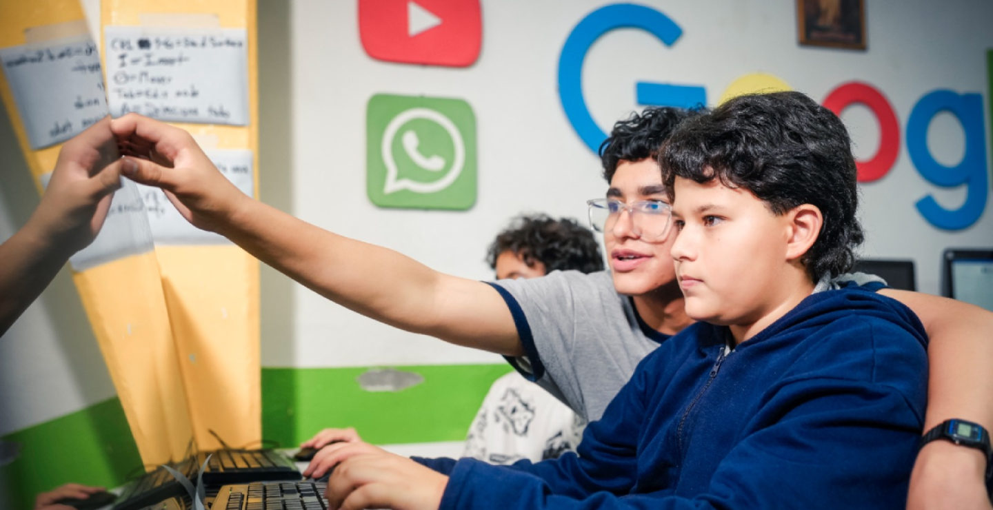 Medellín lleva ciencia y tecnología a más miles de estudiantes a través de Generación Tech