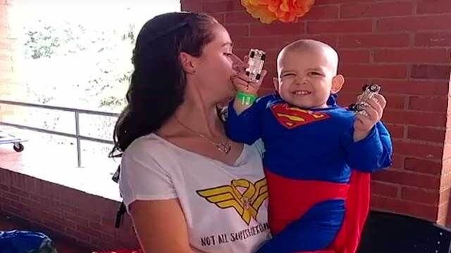 Joven caleña, conmovida por la muerte de dos niños con cáncer, se volvió ejemplo de solidaridad  