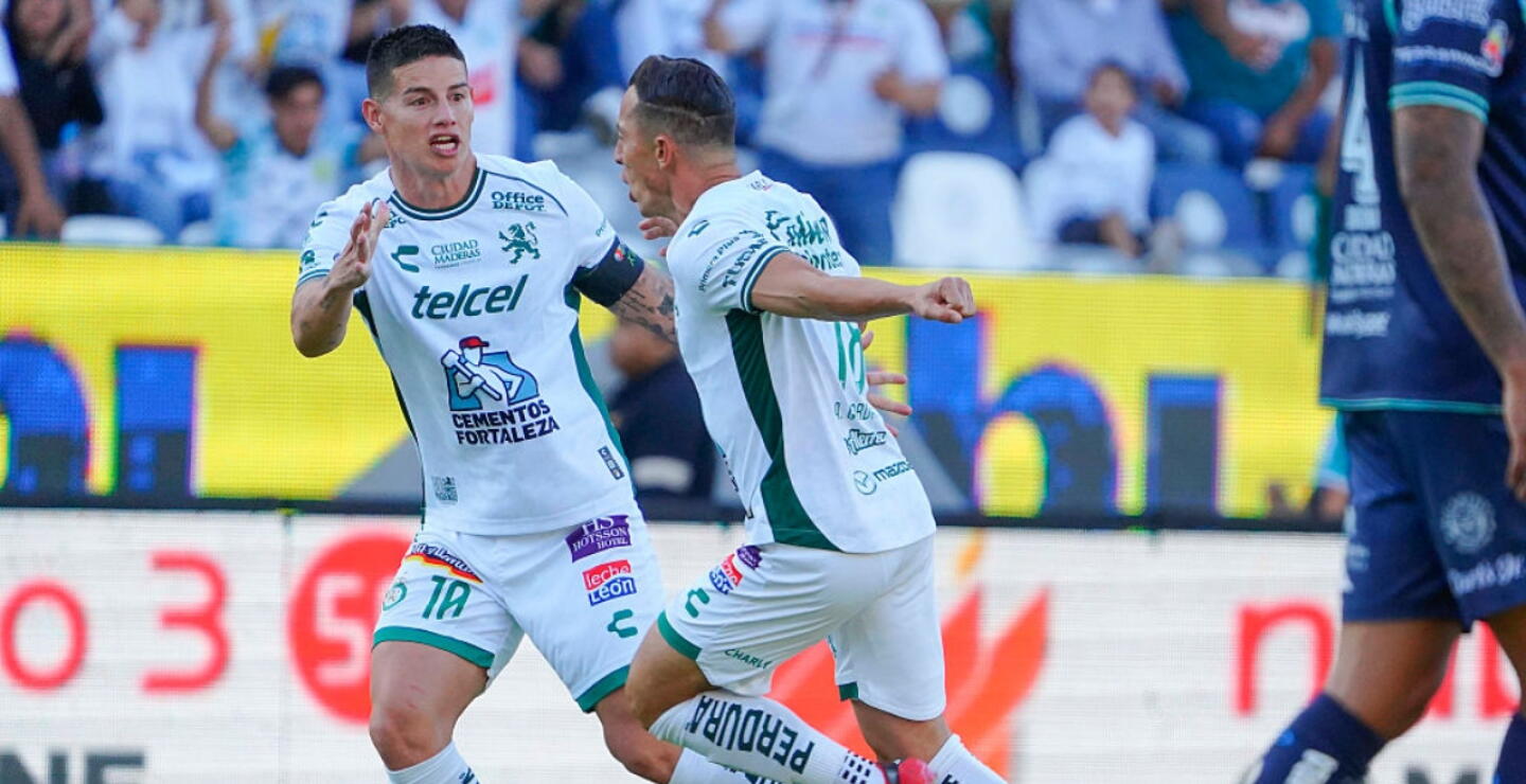 James Rodríguez y Andrés Guardado con el León. 
