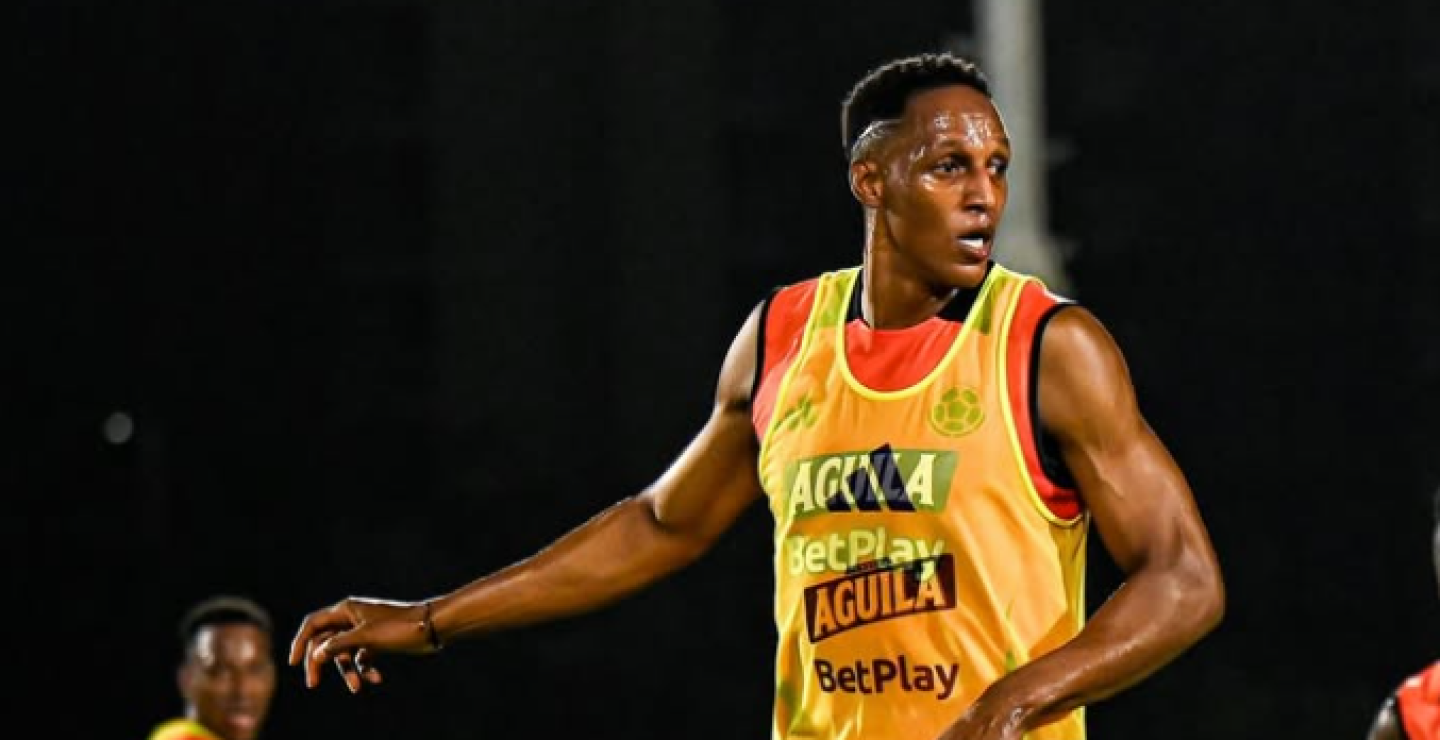 Yerry Mina en una de las prácticas de la Selección Colombia. 