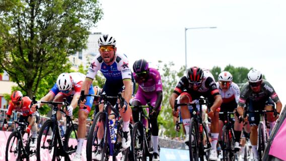 Embalaje en la etapa 3 del Giro de Italia 2022 Embalaje en la etapa 3 del Giro de Italia 2022
