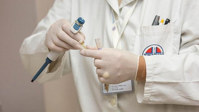 Mortalidad por sida en el mundo se ha reducido a casi la mitad desde 2005