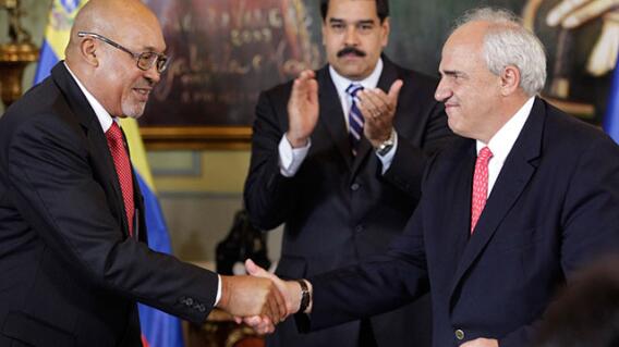 110914samperunasur_ap.jpg