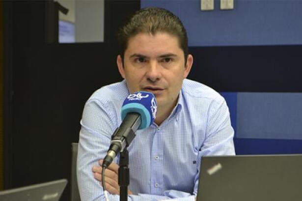 25041_121582-luis_felipe_henao_-_minsitro_de_vivienda._foto_blu_radio.jpg
