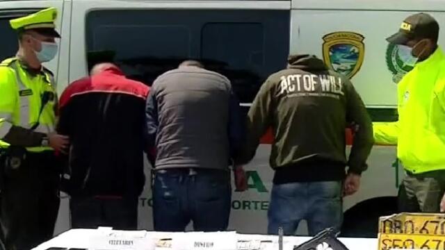 Balacera en Bogotá: falsos policías intentaron robar a clientes en el día sin IVA Balacera en Bogotá: falsos policías intentaron robar a clientes en el día sin IVA