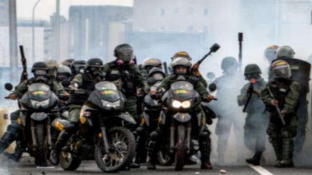 Uniformados allanaron viviendas y mataron a mascotas, denuncian venezolanos