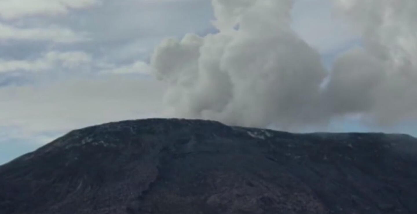 ¿Cómo está el volcán Nevado del Ruiz este lunes?
