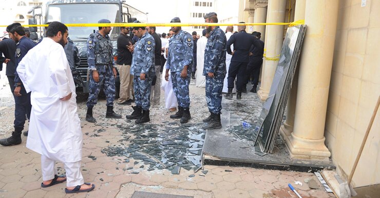 Al menos 25 muertos en el atentado contra una mezquita chií en Kuwait