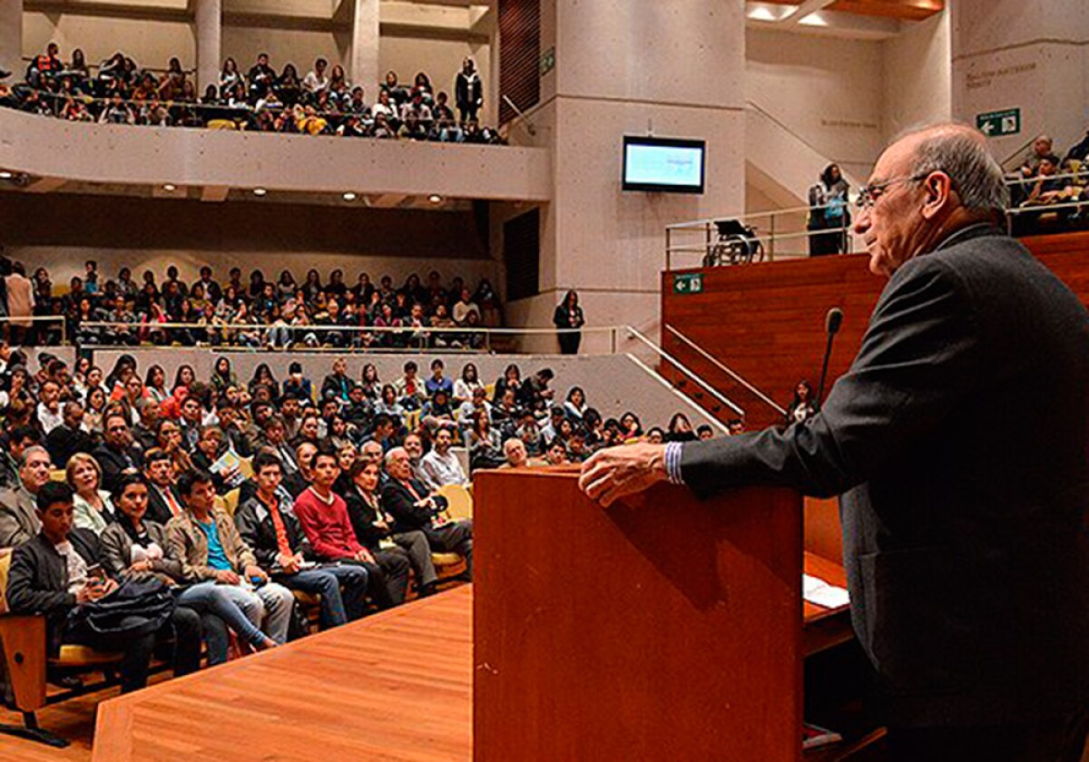 268762_Foto Humberto De La Calle: Comisionado de Paz