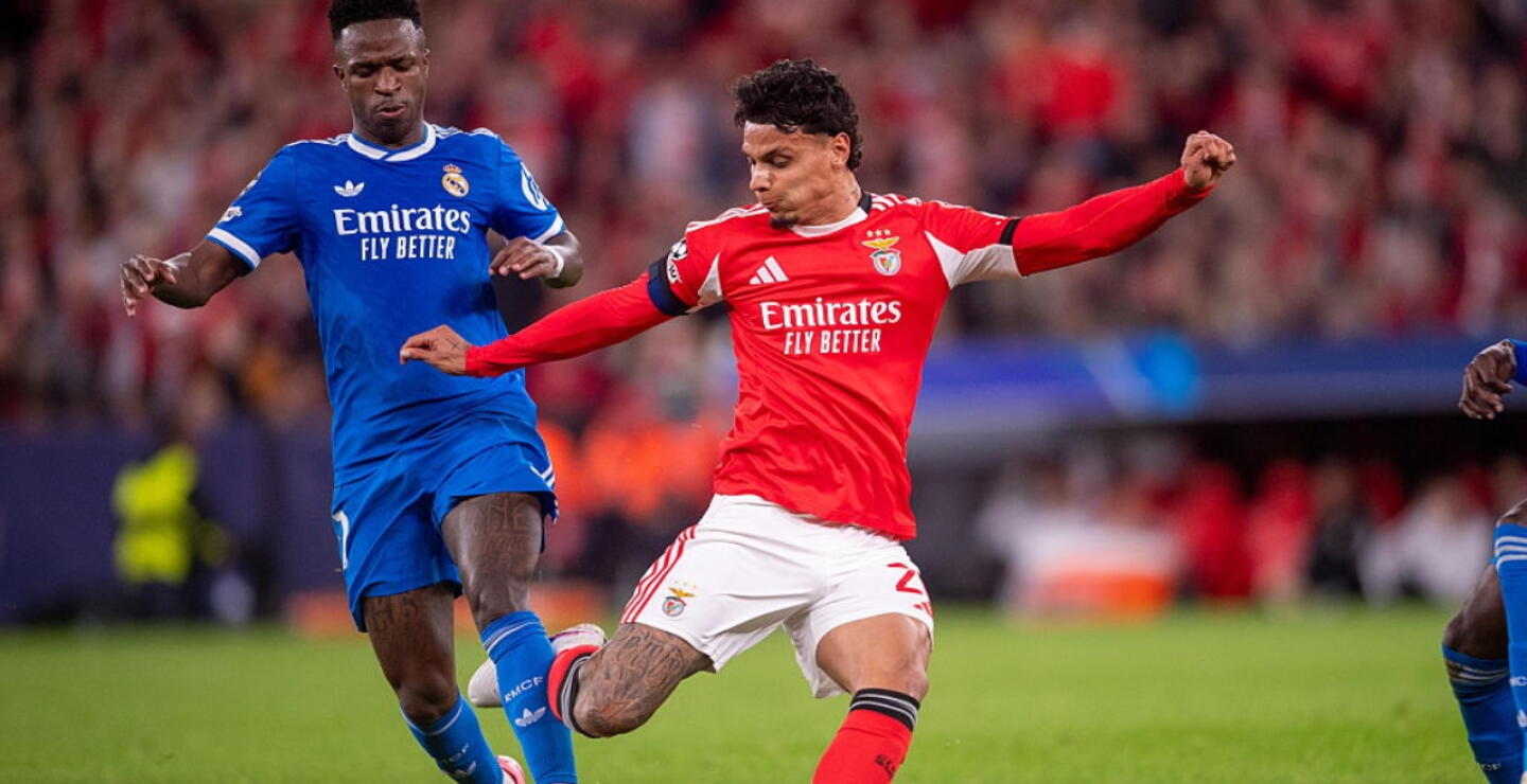 Richard Ríos en acción de juego con Benfica frente al Real Madrid por los 'play-offs' de la Champions League. 