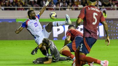 Acciones del partido entre las selecciones de Costa Rica y Haití  Acciones del partido entre las selecciones de Costa Rica y Haití