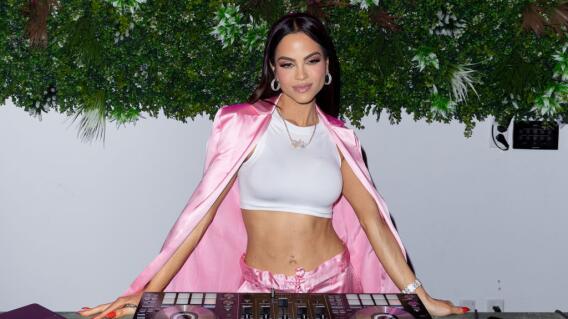 Natti Natasha habría lanzado una pista de que la chantajearon por una foto comprometedora Natti Natasha habría lanzado una pista de que la chantajearon por una foto comprometedora