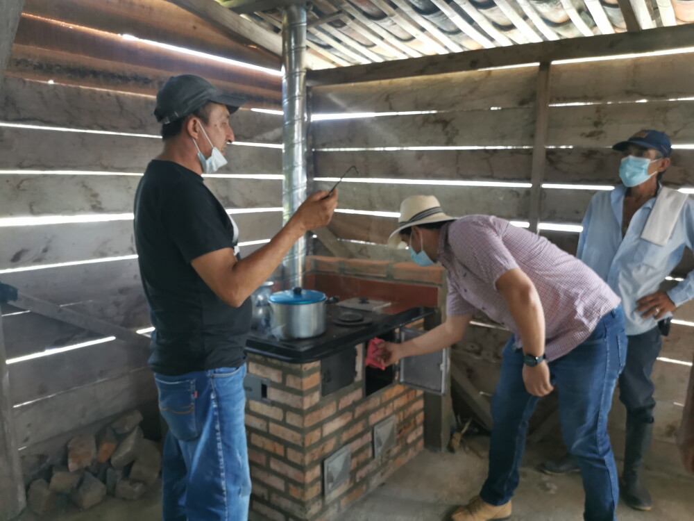 estufas ecoeficientes en el valle del cauca.jpg