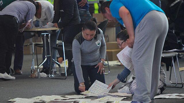 Más de 1.500 personas avanzan con el escrutinio de los votos