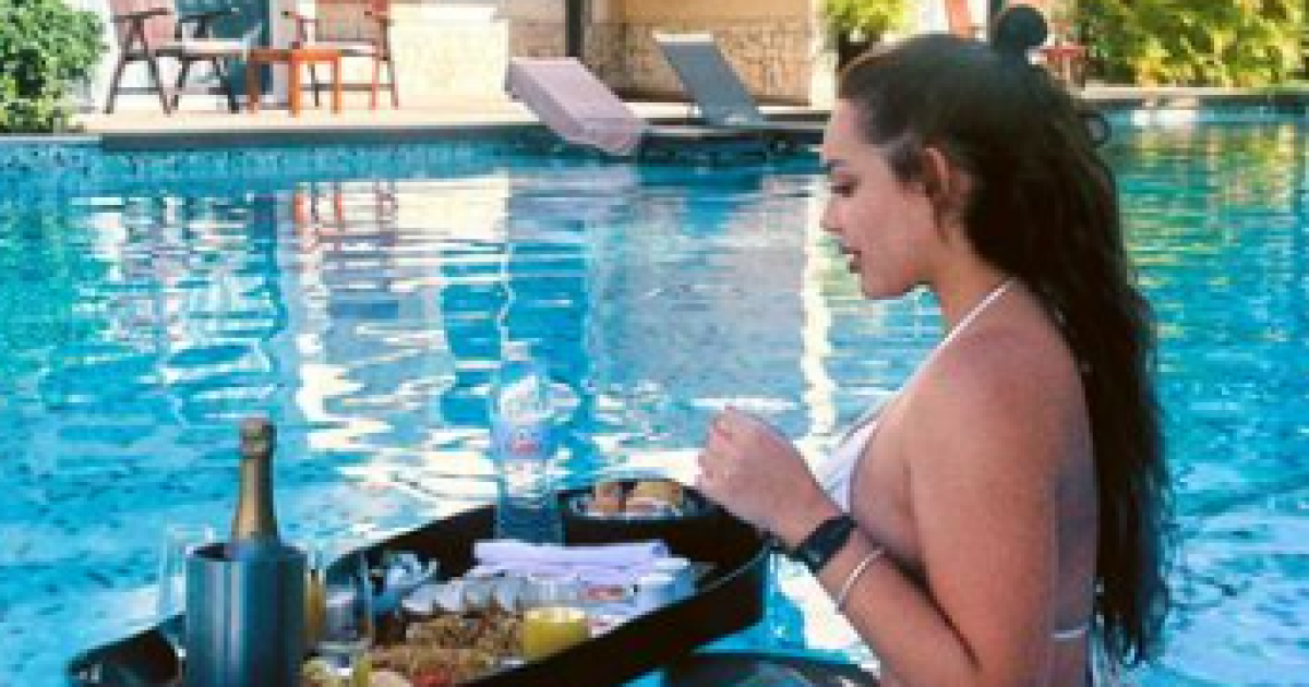 Andrea Valdiri se pone candente para despedir el año; fans le piden que