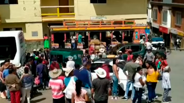 “No podía quedar nadie o corríamos peligro”: desplazados de Ituango narran su incertidumbre