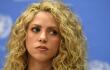 10053_La Kalle. Collares de Shakira que compararon con símbolos nazis / Foto: AFP