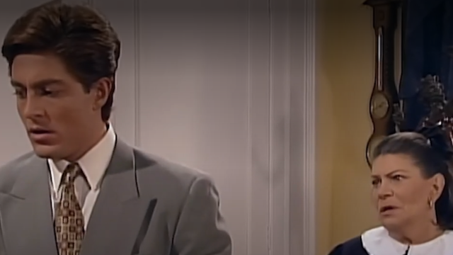 24.  Luis Fernando le confiesa a Lupe que quiere adoptar un bebé