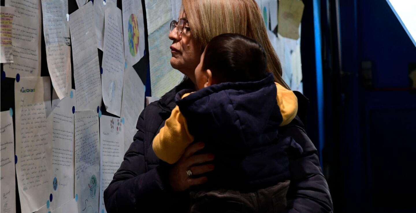362490_Madre e hijo // Foto: Referencia AFP