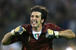 Gianluigi Buffon, arquero italiano Gianluigi Buffon, arquero italiano