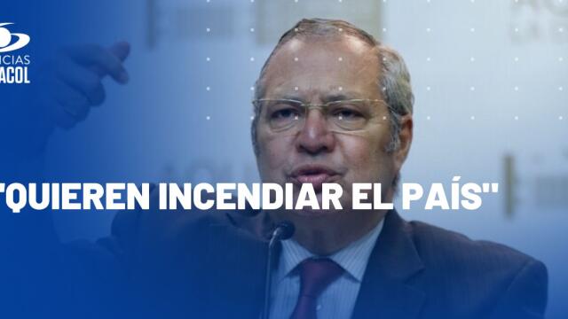 Iván Name dijo que denunciará a Gustavo Bolívar por participación en política Iván Name dijo que denunciará a Gustavo Bolívar por participación en política