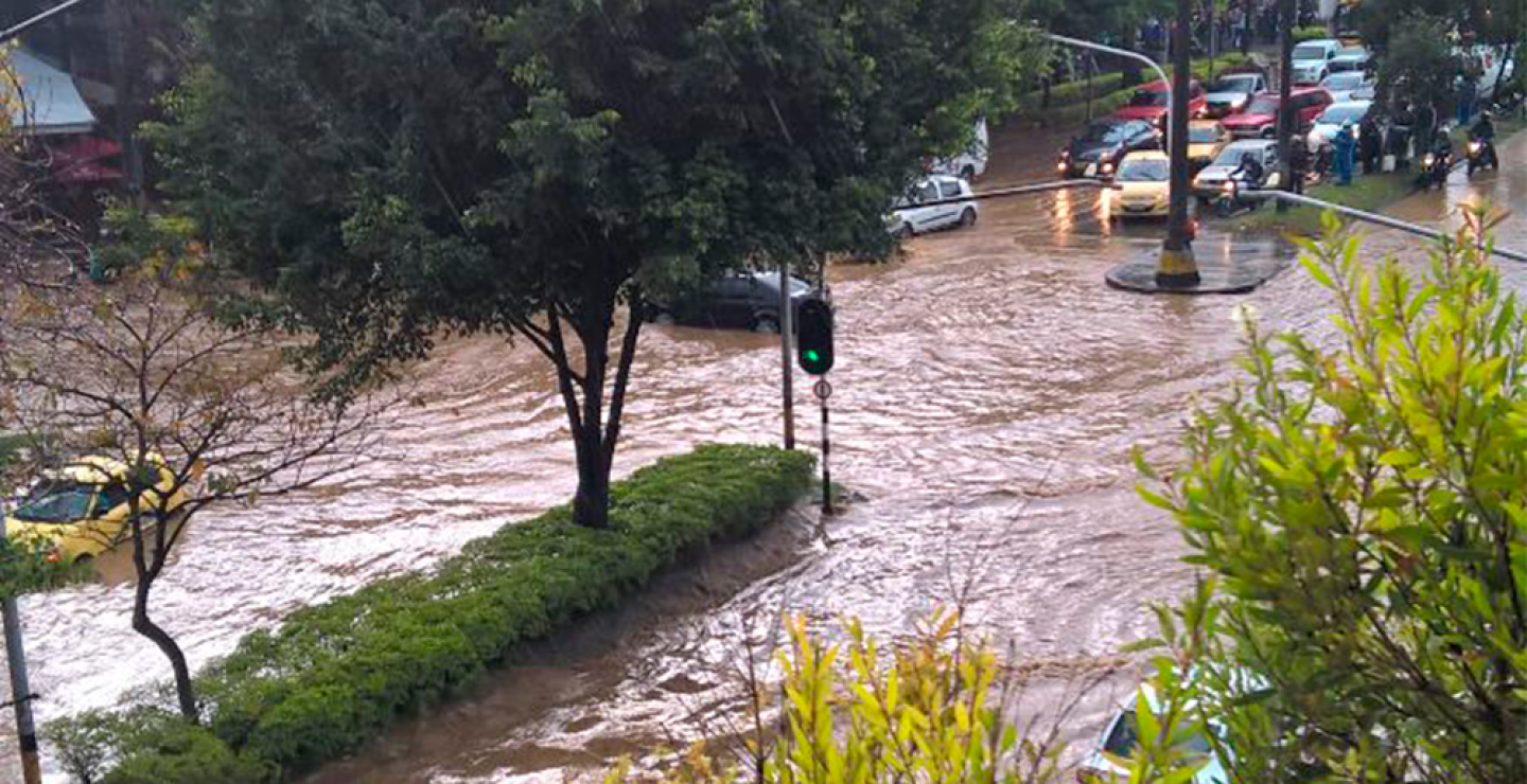 279393_BLU Radio, Emergencia por lluvias / Foto: Bomberos Envigado