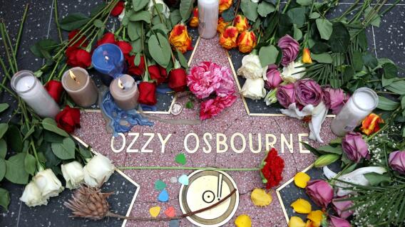 Ozzy Osbourne recibe tributos de celebridades y músicos legendarios tras su despedida Ozzy Osbourne recibe tributos de celebridades y músicos legendarios tras su despedida