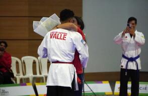 John Caracas y su pareja durante los Juegos Nacionales 2023