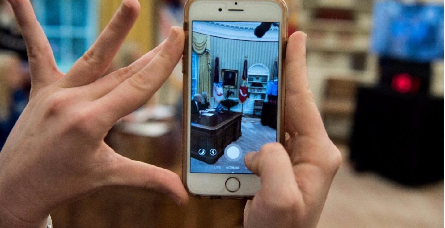 286573_BLU Radio. Referencia celular / Foto: AFP