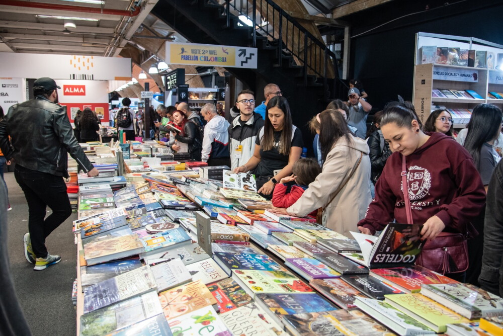 Estos son los invitados confirmados hasta ahora a la Feria del Libro de Bogotá - HJCK