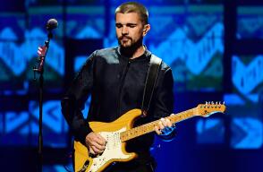 215351_juanes.jpg