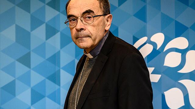 Papa Francisco rechazó renuncia de cardenal Barbarin pese a condena por encubrir pedofilia