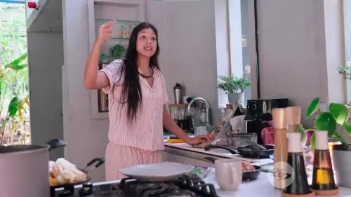 Glock y Darlyn se molestan con Yoifer.