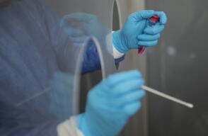 371645_Test coronavirus. Foto: AFP