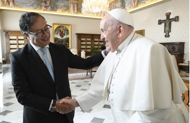 Presidente Petro se reunió con el papa Francisco: "La Iglesia ha sido un  gran apoyo para Colombia" - NoticiasCaracol