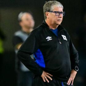 Hernán Darío 'Bolillo' Gómez, DT de la Selección El Salvador.