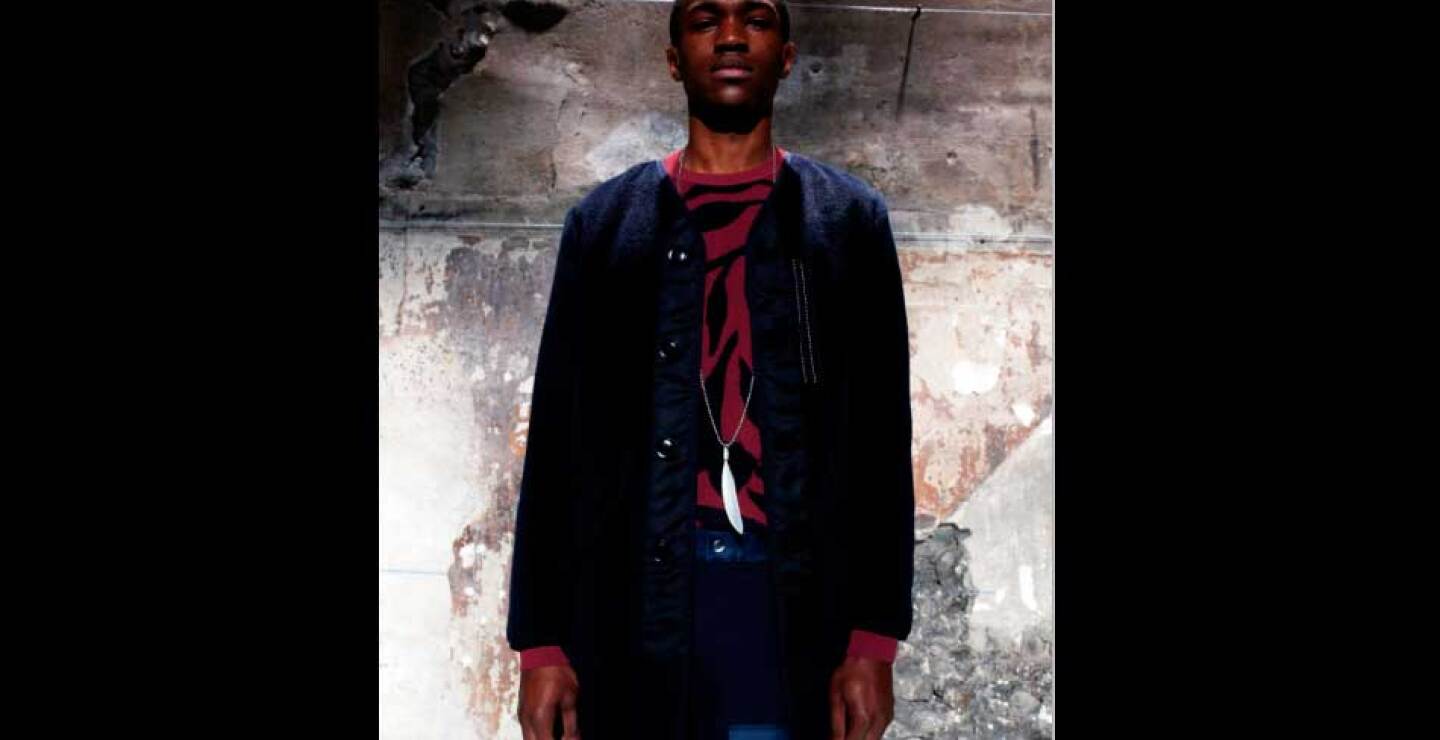 "Hedi Slimane y la casa así lo desearon", dijo simplemente Pascal Morand, antes de aclarar que se trata de un "acontecimiento puntual".