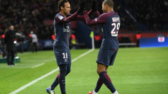 277809_neymar_mbappe_psg_110418_afp_e.jpg