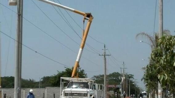 47171_Blu Radio / Referencia trabajos de Electricaribe. Foto: Cortesía 47171_Blu Radio / Referencia trabajos de Electricaribe. Foto: Cortesía
