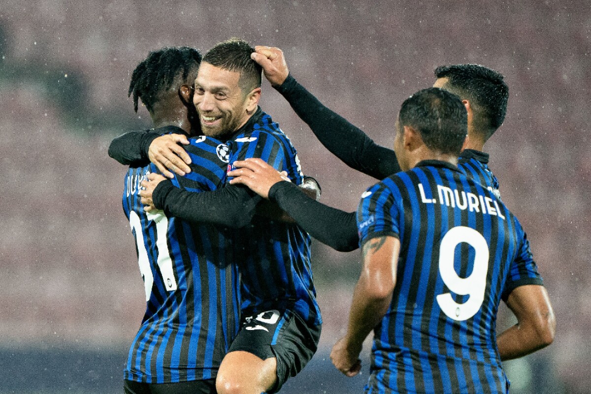 Atalanta Celebra Zapata Gomez Muriel 211020 AFP E.jpg