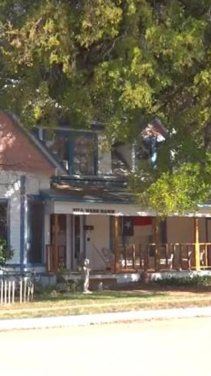Inquilinos salen despavoridos de casa ‘embrujada’ por ‘espíritus morbosos’