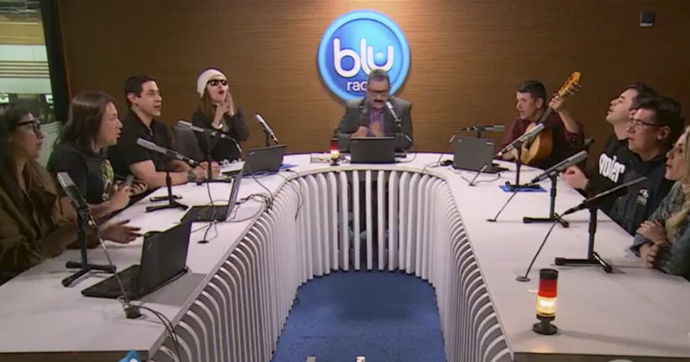 ¿Es de los que envía una nota en Whatsapp y la revisa para oír su voz? Usted se está poniendo viejo