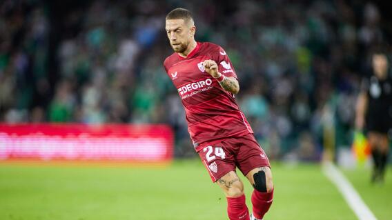 Alejandro 'Papu' Gómez, en acción con su exequipo el Sevilla. Alejandro 'Papu' Gómez, en acción con su exequipo el Sevilla.