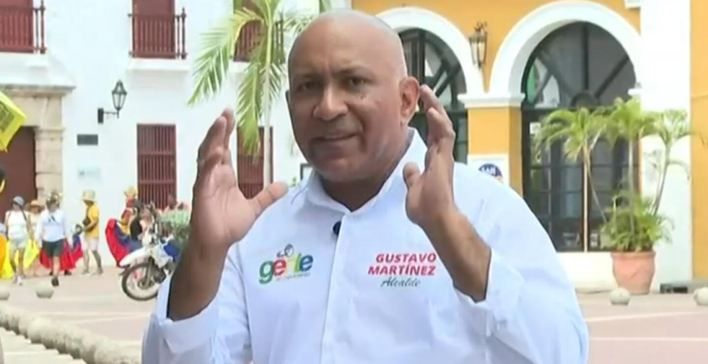 Gustavo Martínez, candidato a la Alcaldía de Cartagena, en la Plaza Caracol