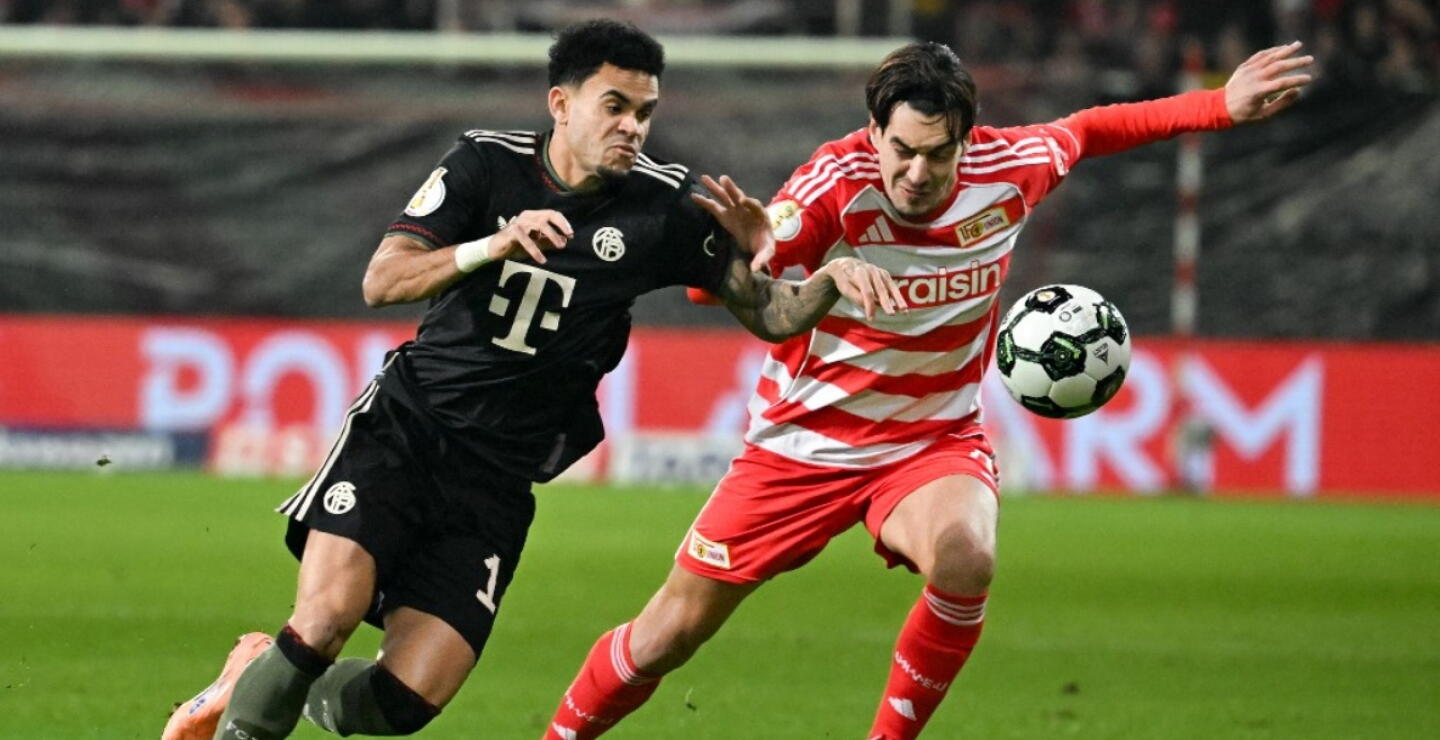 Luis Díaz en Unión Berlín vs. Bayern Múnich en partido por la Copa de Alemania. 