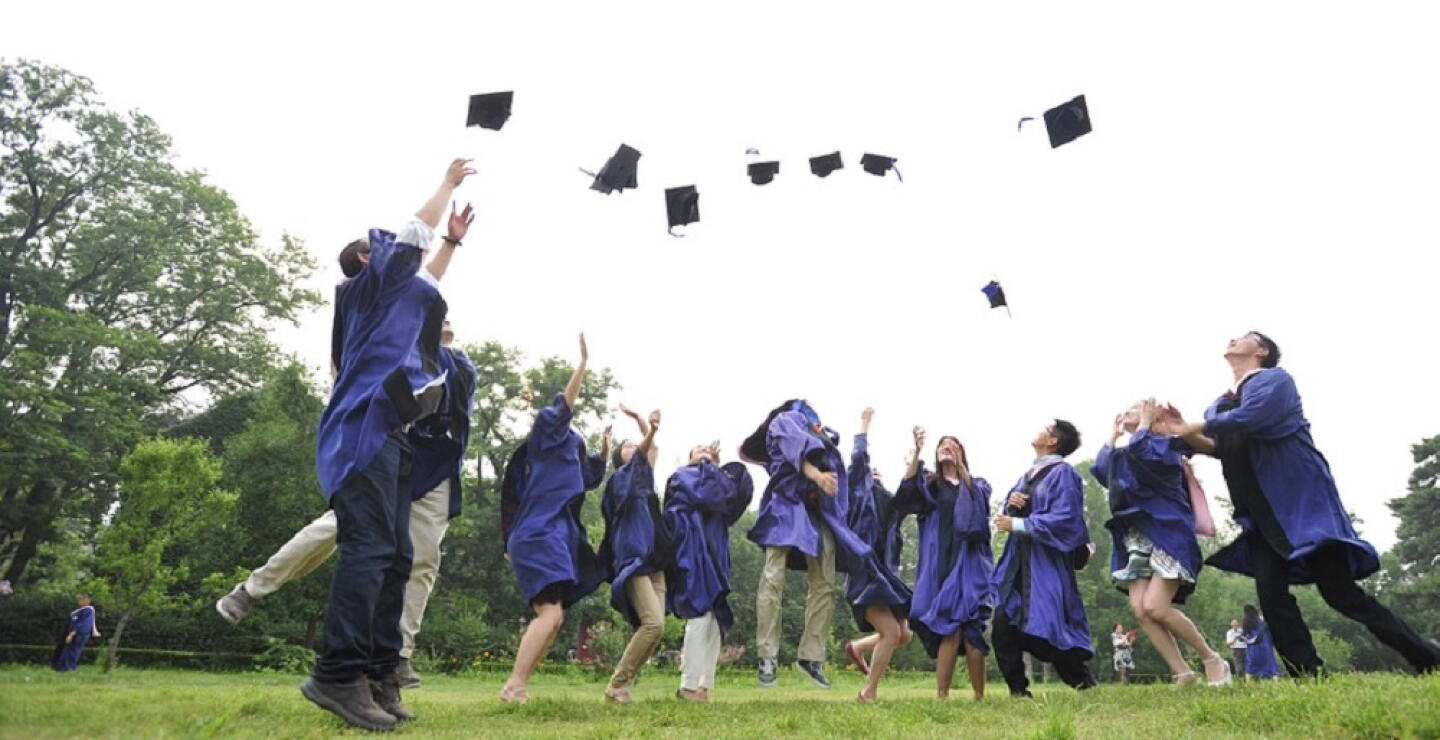 327401_BLU Radio, Graduación referencia / Foto: Pixabay