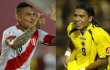 Paolo Guerrero, delantero peruano, y Dayro Moreno, atacante colombiano, celebran un gol con sus selecciones