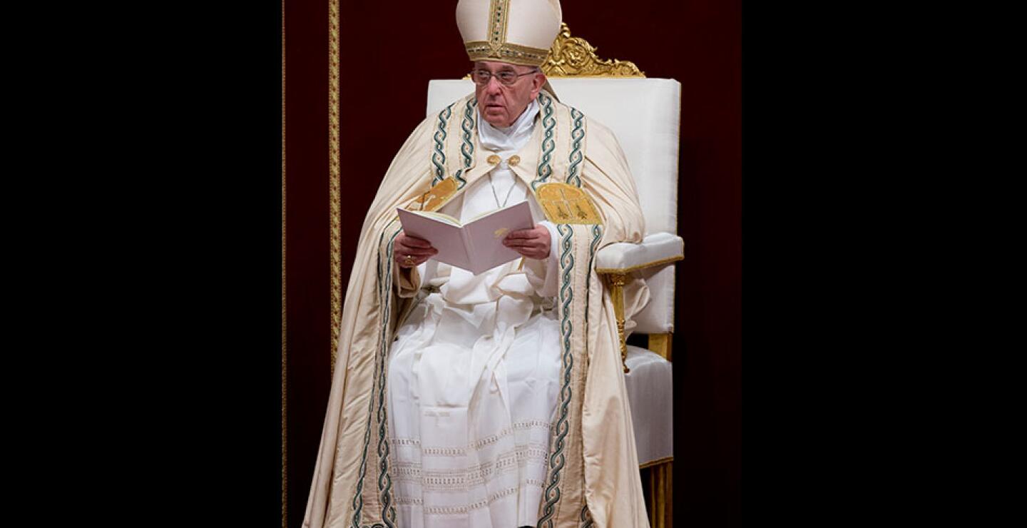 "La esclavitud nos hace creer que no podemos soñar, volar, esperar con fe", criticó.