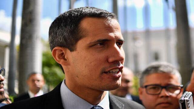 Fiscal general de Venezuela pide que Guaidó no pueda salir del país y sus cuentas sean congeladas