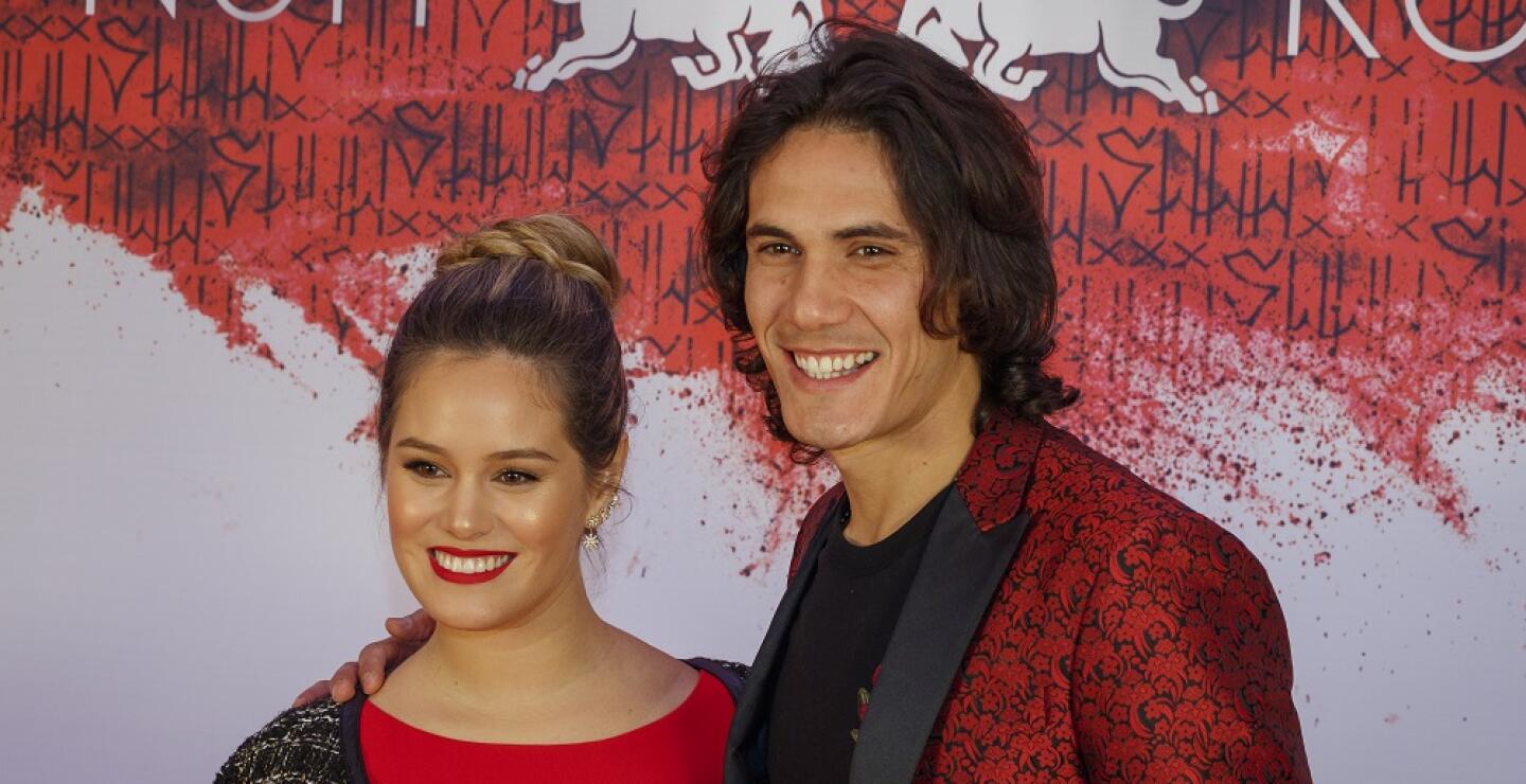 326805_BLU Radio. Edinson Cavani y su esposa en la fiesta de Neymar / Foto: AFP